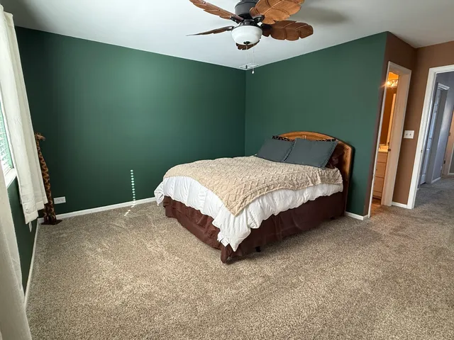 $255,000 | 17817 West Salisbury Drive, Gurnee, IL 60031