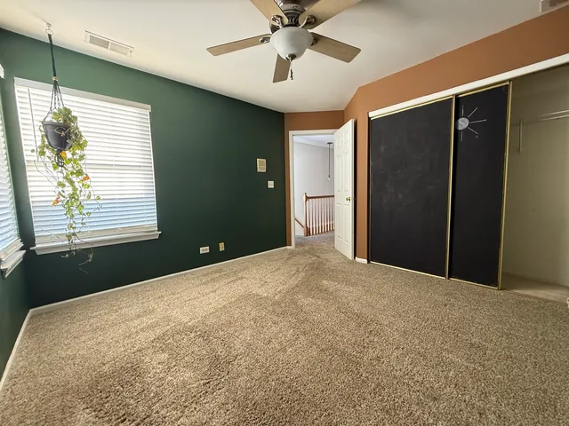 $255,000 | 17817 West Salisbury Drive, Gurnee, IL 60031