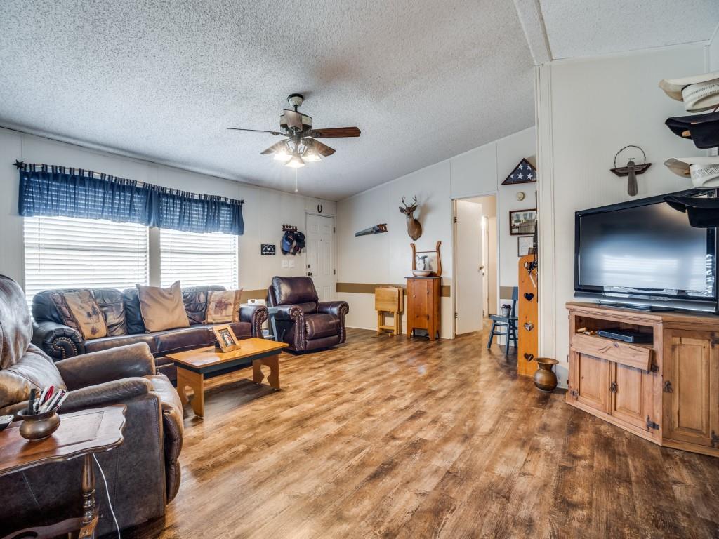 9691 Bluebaugh Road Justin, TX 76247 - Photo 3 of 25