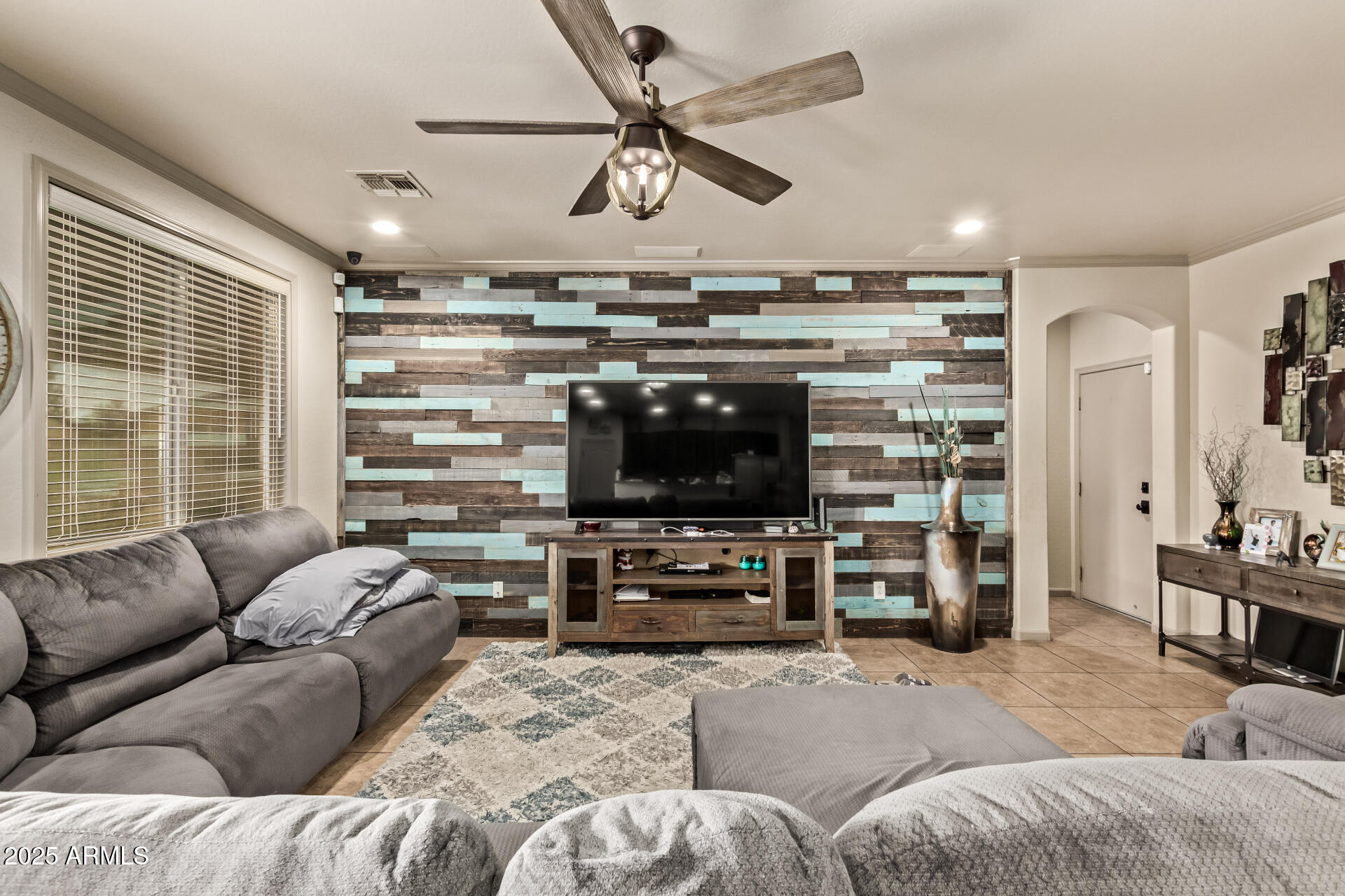 18976 North Lariat Road Maricopa, AZ 85138 - Photo 10 of 38 10 Lariat