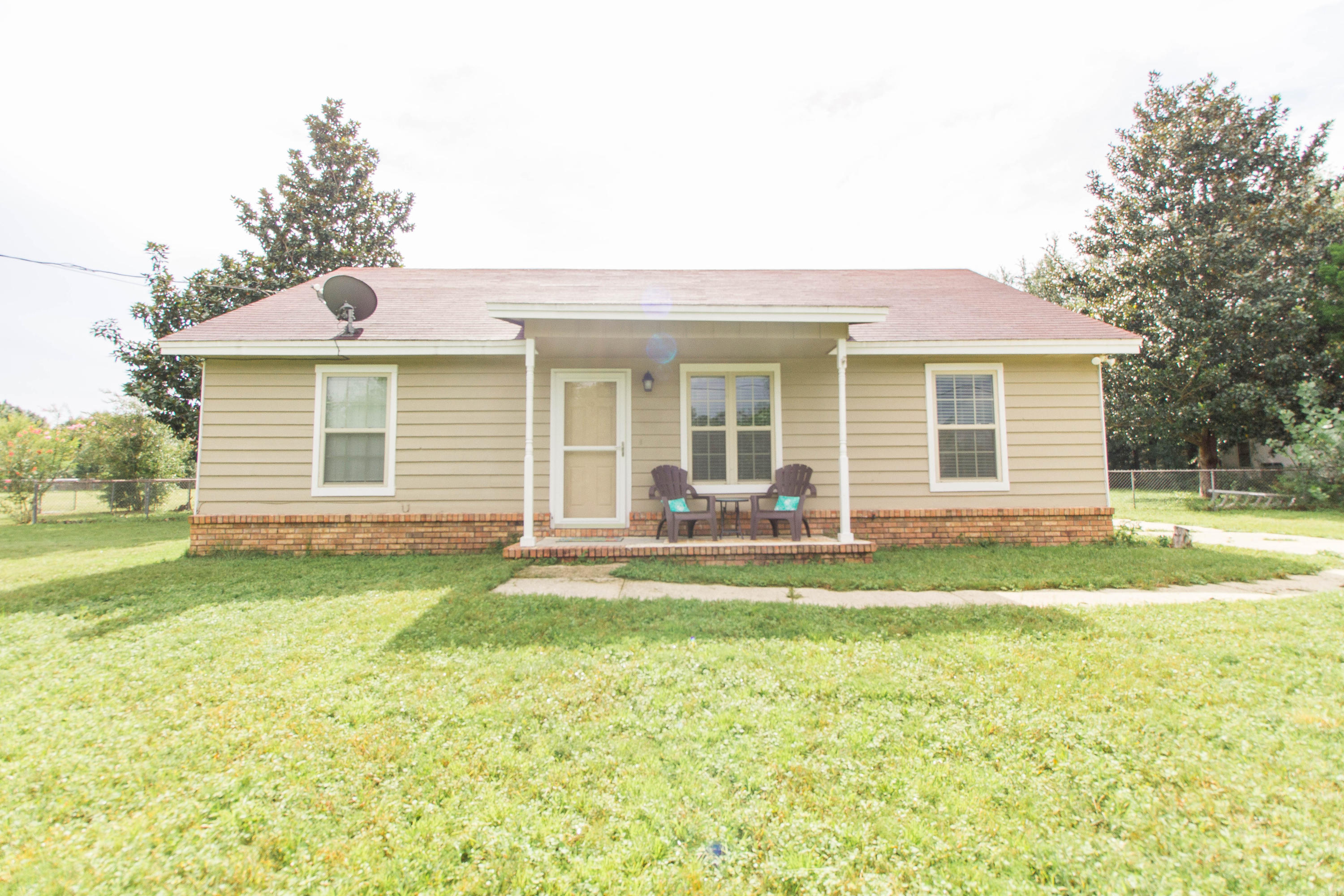 115 Stephens Lane Crestview, FL 32539 - Photo 3 of 24 Stephens Ln (Edited)-5
