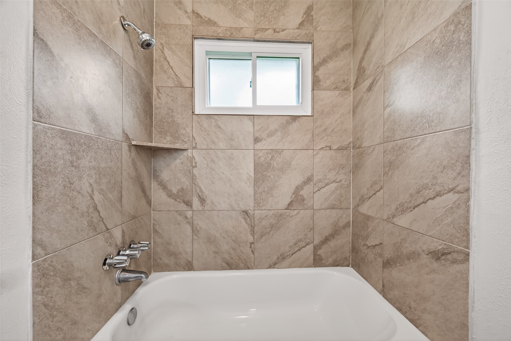 4918 Monteith Drive Spring, TX 77373 - Photo 15 of 20 primary bath shower combo