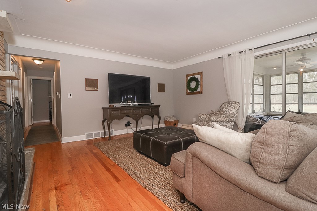 8385 Dalebrook Road Independence, OH 44131 - Photo 4 of 35 Gallery Image 4