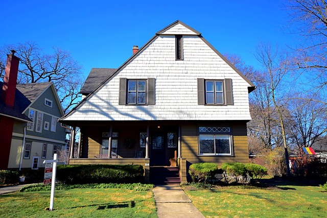 214 Scottswood Road Riverside, IL 60546 - Photo 1 of 25