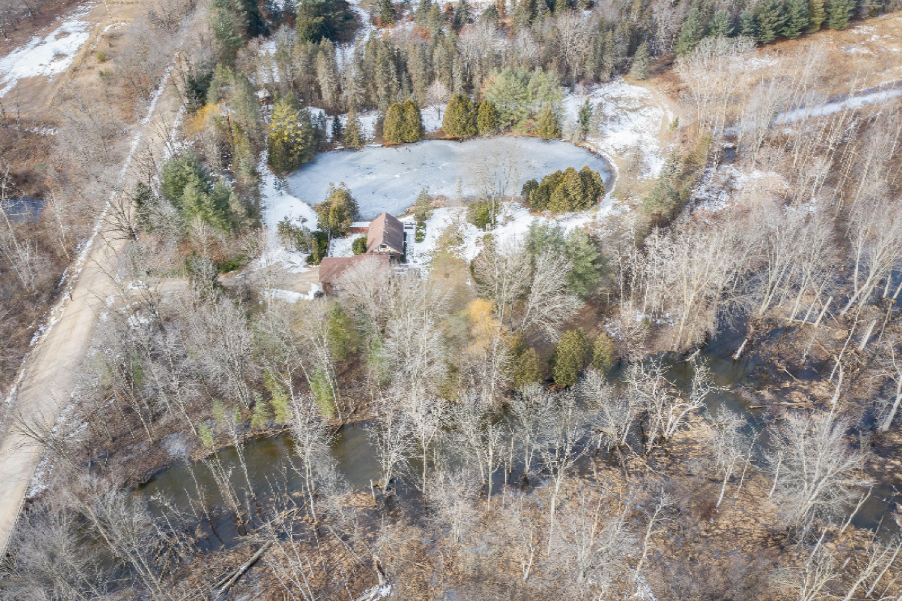5961 East Charles Road Ionia, MI 48846 - Photo 5 of 61 Photo-62