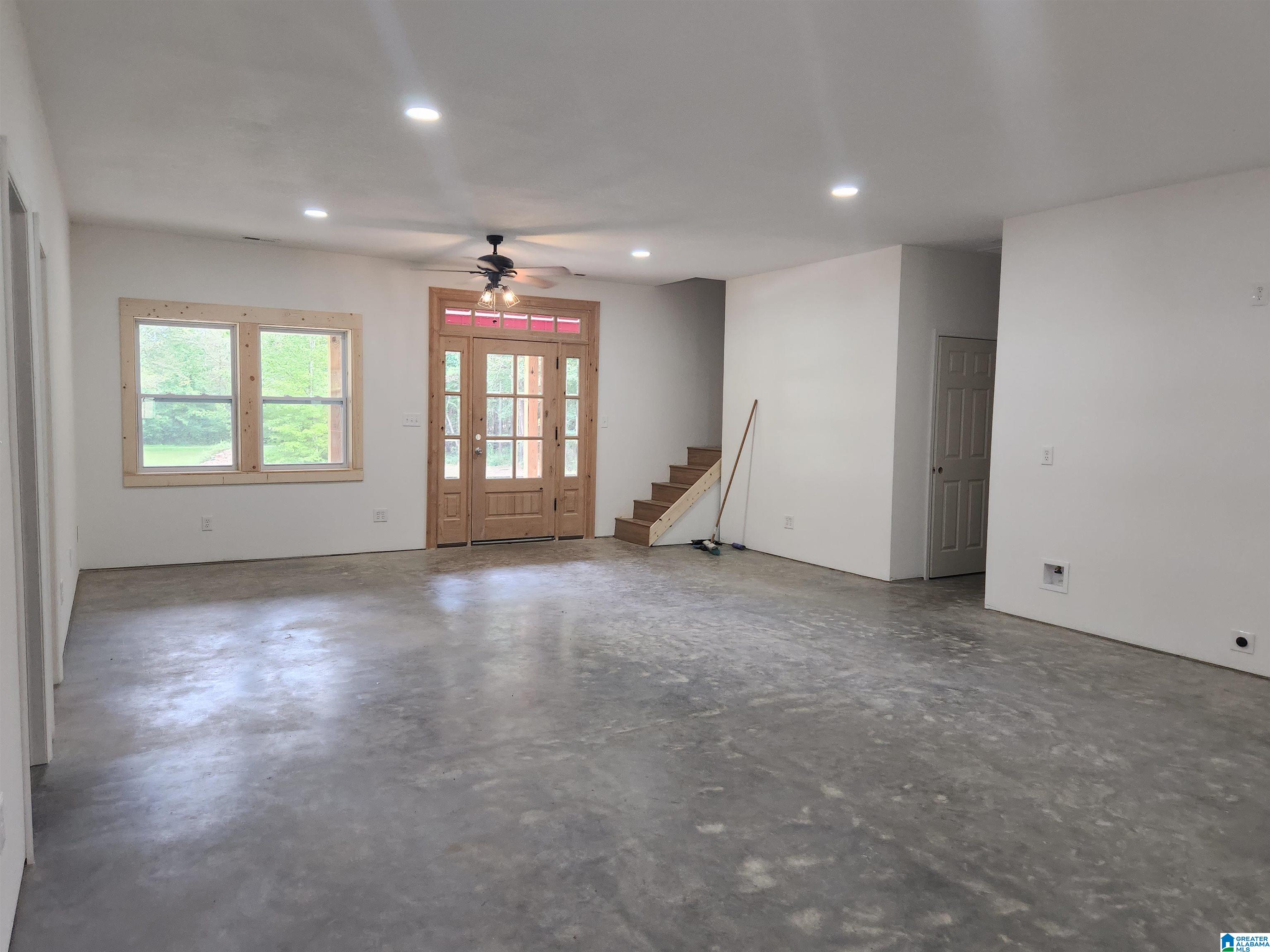 165 Linger Lane Talladega, AL 35160 - Photo 4 of 10