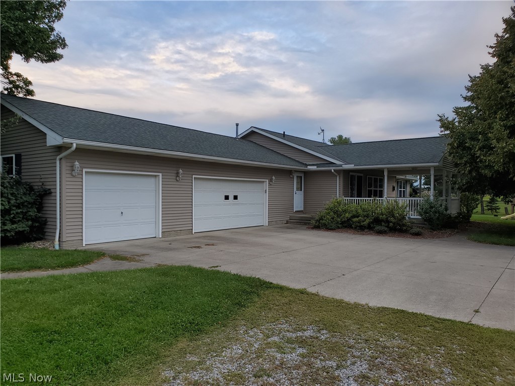 48401 Austin Road Wellington, OH 44090 - Photo 2 of 28 Gallery Image 2