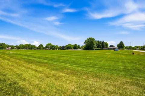$299,900 | 501 Nicholson Avenue, South Milwaukee, WI 53172