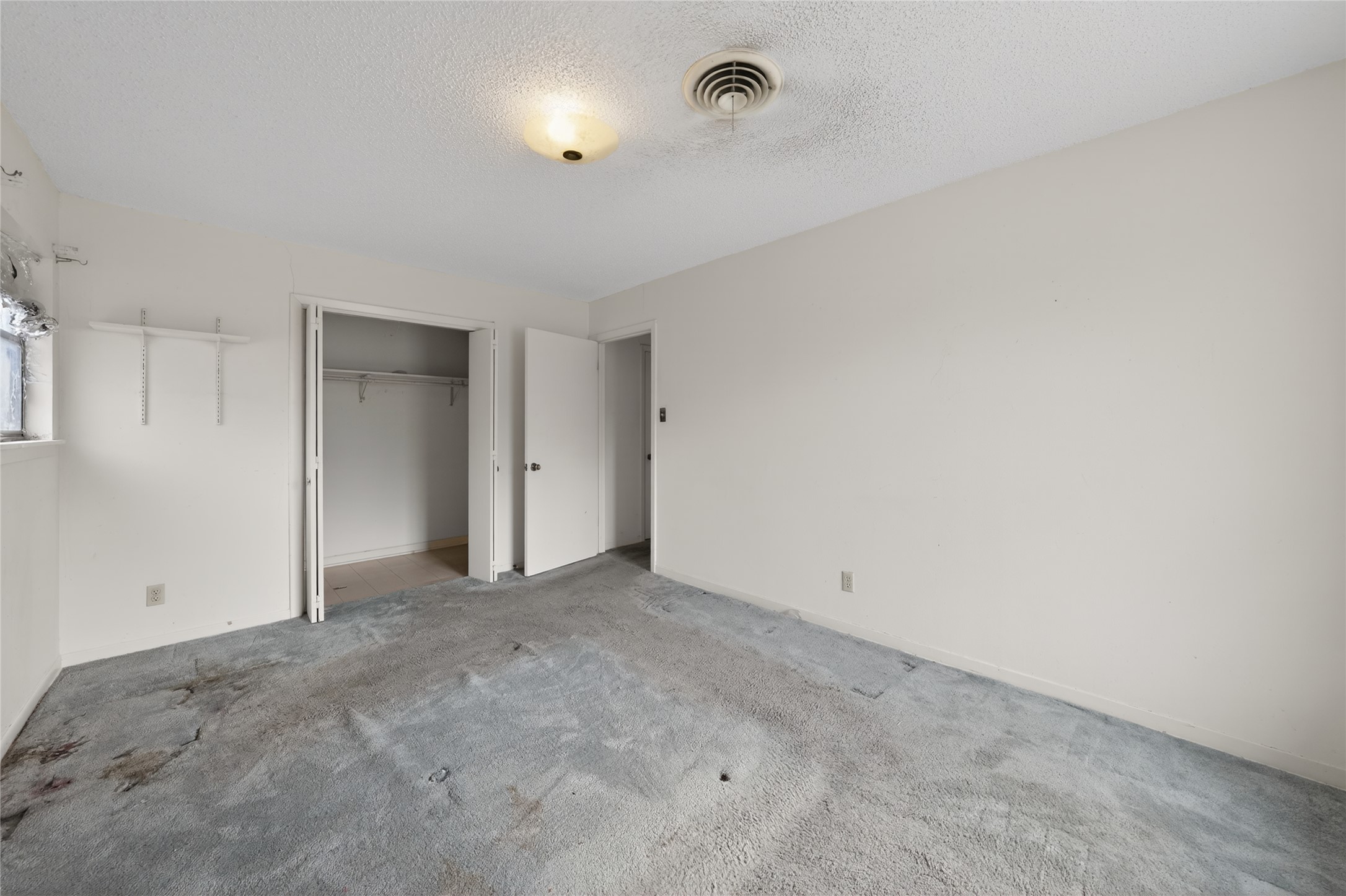 2112 Vanderbilt Lane Austin, TX 78723 - Photo 17 of 23 a view of an empty room