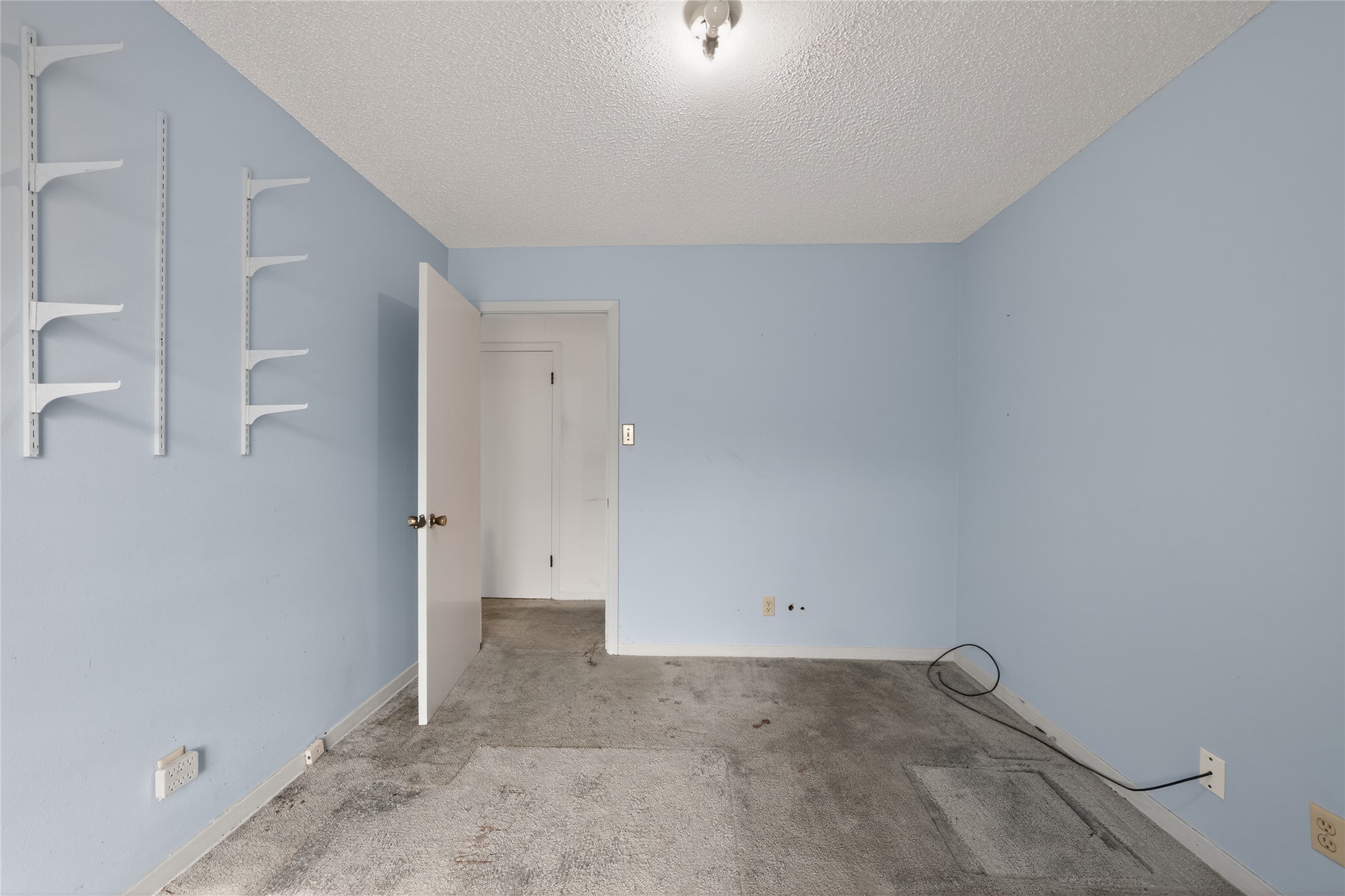 2112 Vanderbilt Lane Austin, TX 78723 - Photo 21 of 23 a view of room