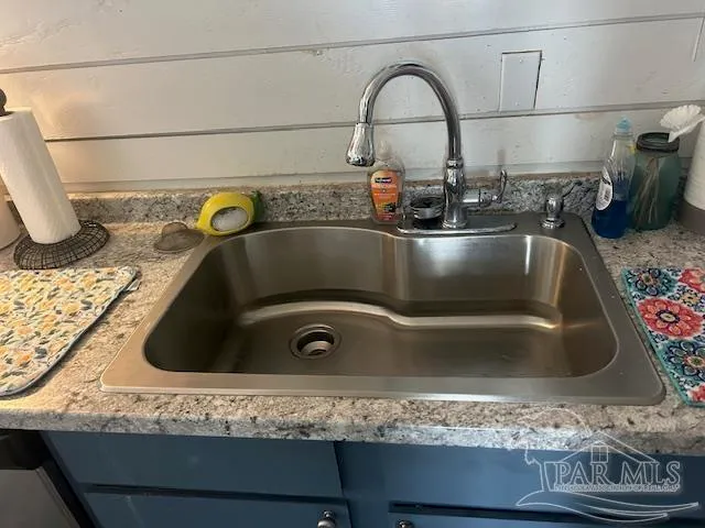 a close view of sink and tap