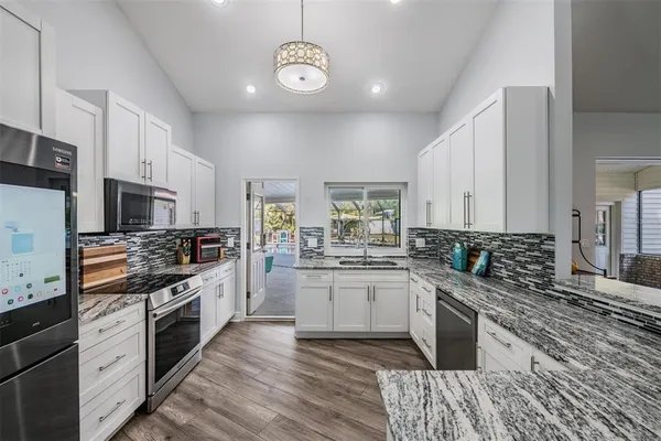$1,150,000 | 3223 Harvest Moon Drive, Palm Harbor, FL 34683