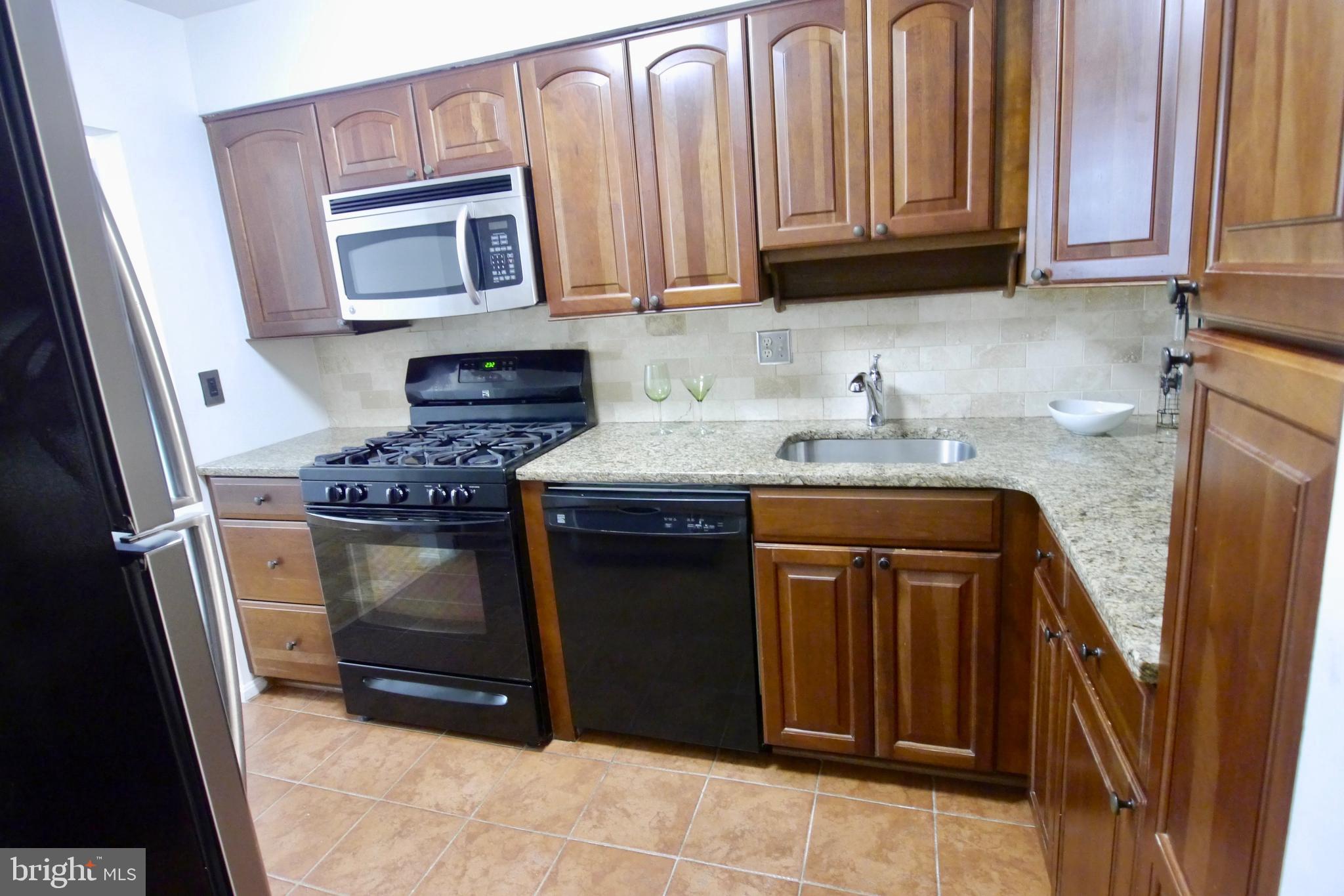9806 Georgia Avenue, Unit 22 Silver Spring, MD 20902 - Photo 12 of 47