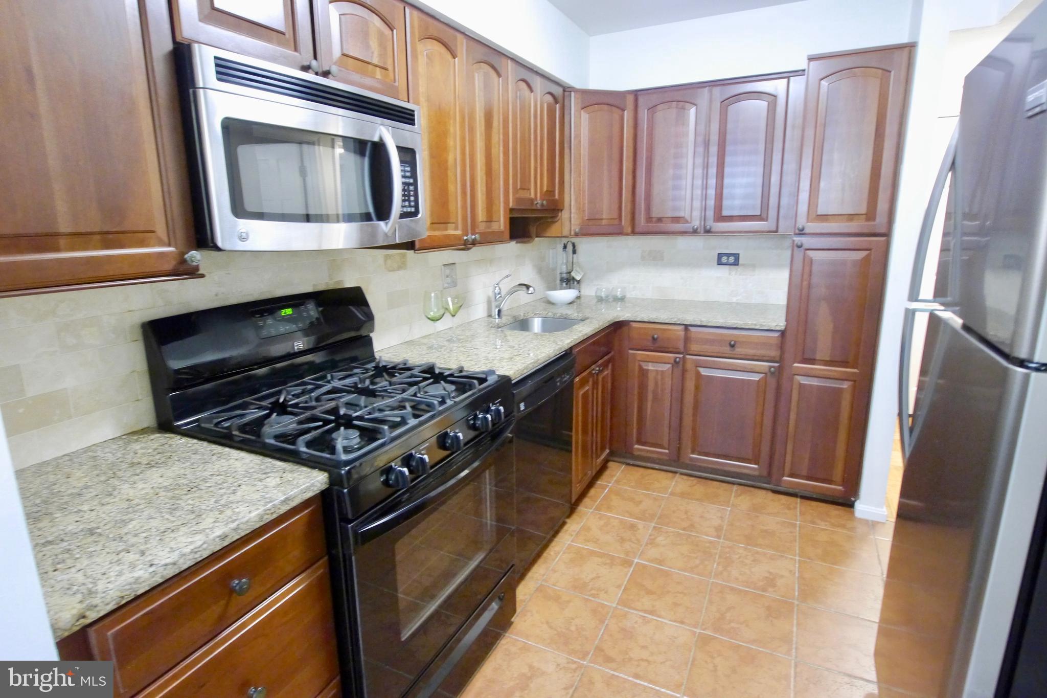 9806 Georgia Avenue, Unit 22 Silver Spring, MD 20902 - Photo 9 of 47