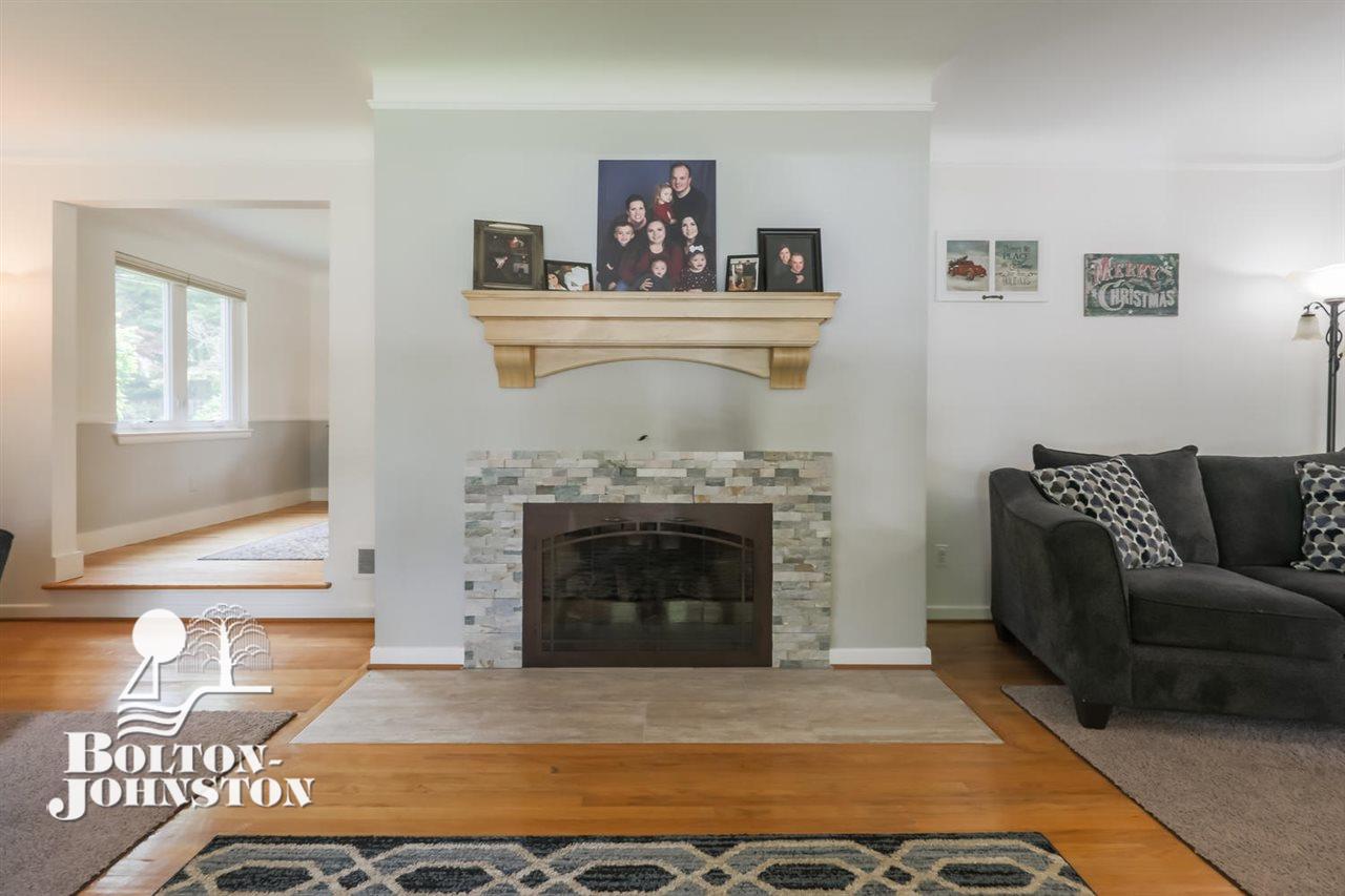 731 North Oxford Road Grosse Pointe, MI 48236 - Photo 13 of 52 Gas Fireplace