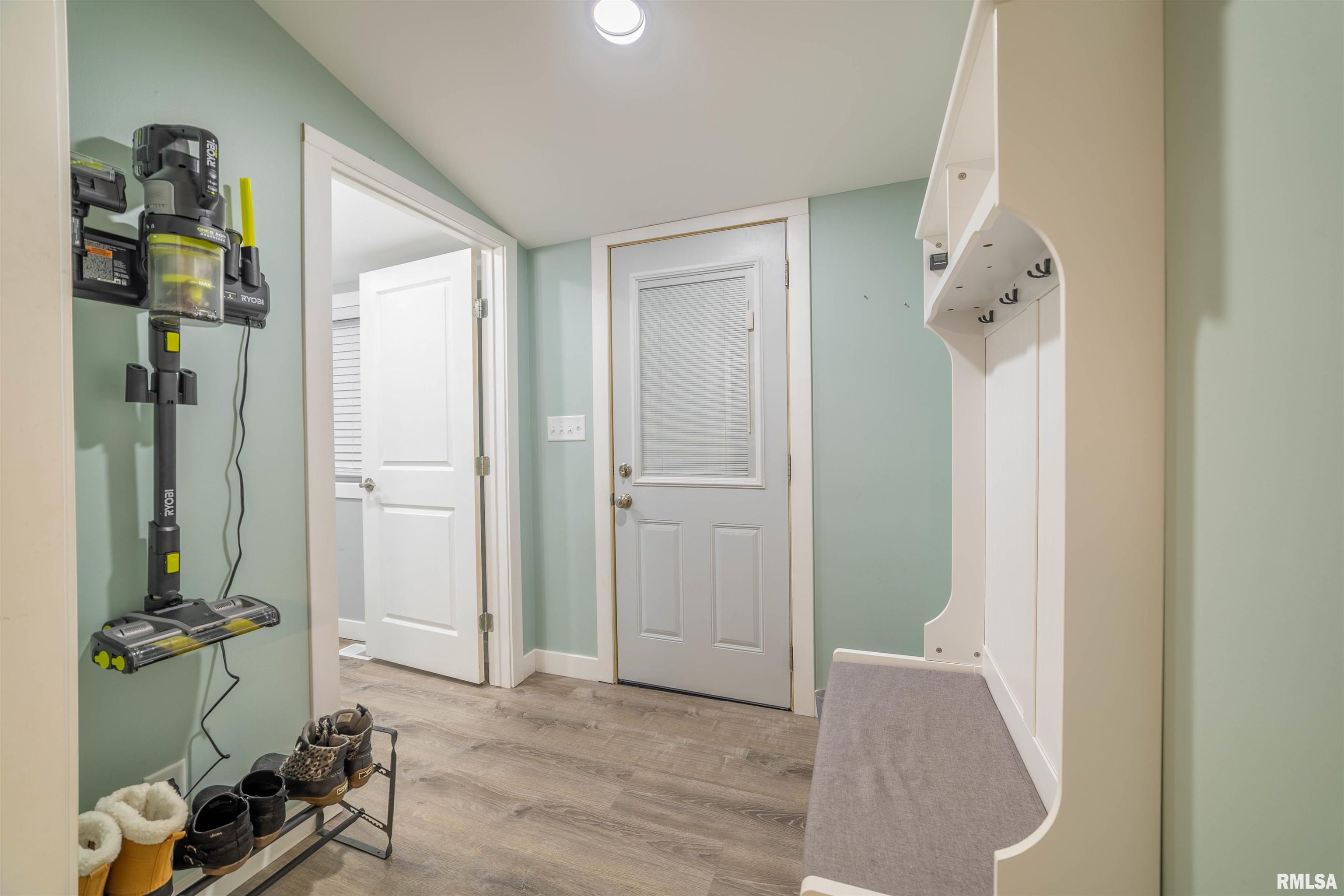 1421 Monroe Street Quincy, IL 62301 - Photo 12 of 21