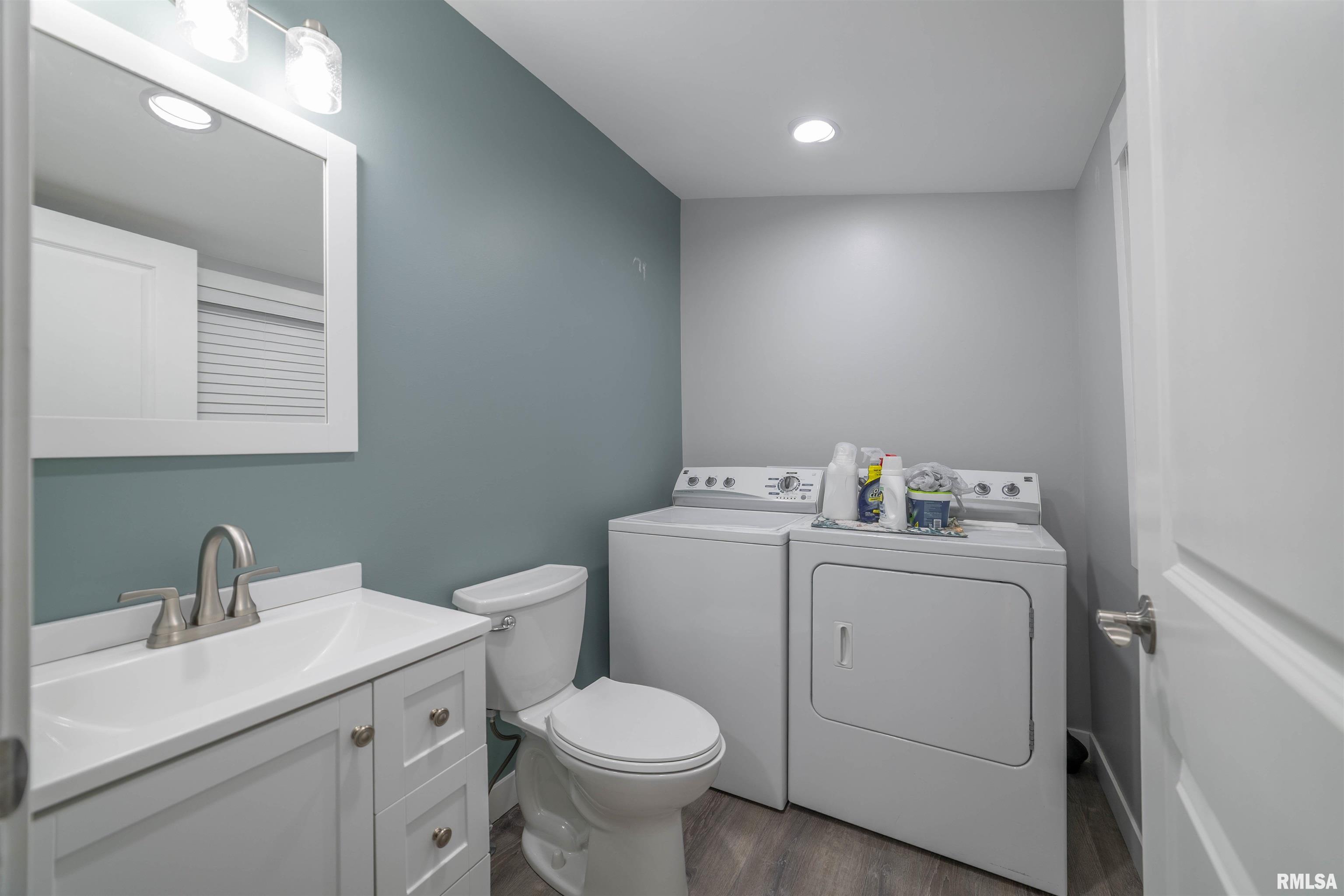 1421 Monroe Street Quincy, IL 62301 - Photo 16 of 21