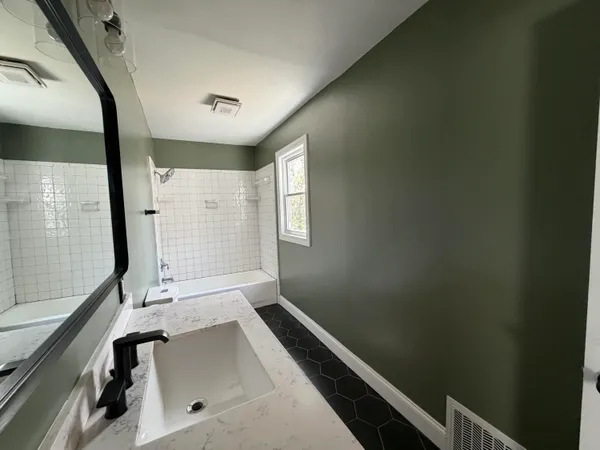$310,000 | 1436 Linwood Street Southeast, Grand Rapids, MI 49507