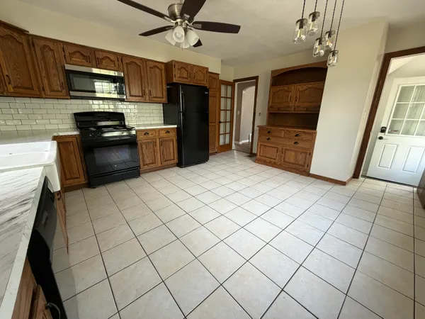 $310,000 | 1436 Linwood Street Southeast, Grand Rapids, MI 49507
