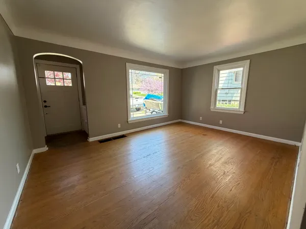 $310,000 | 1436 Linwood Street Southeast, Grand Rapids, MI 49507