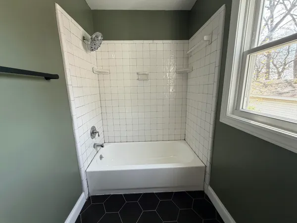 $310,000 | 1436 Linwood Street Southeast, Grand Rapids, MI 49507