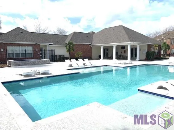 $220,000 | 4000 Lake Beau Pre Boulevard, Unit 164, Baton Rouge, LA 70820