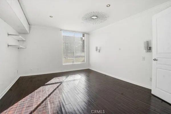 $2,800 | 7320 Hawthorne Boulevard, Unit 108, Los Angeles, CA 90046