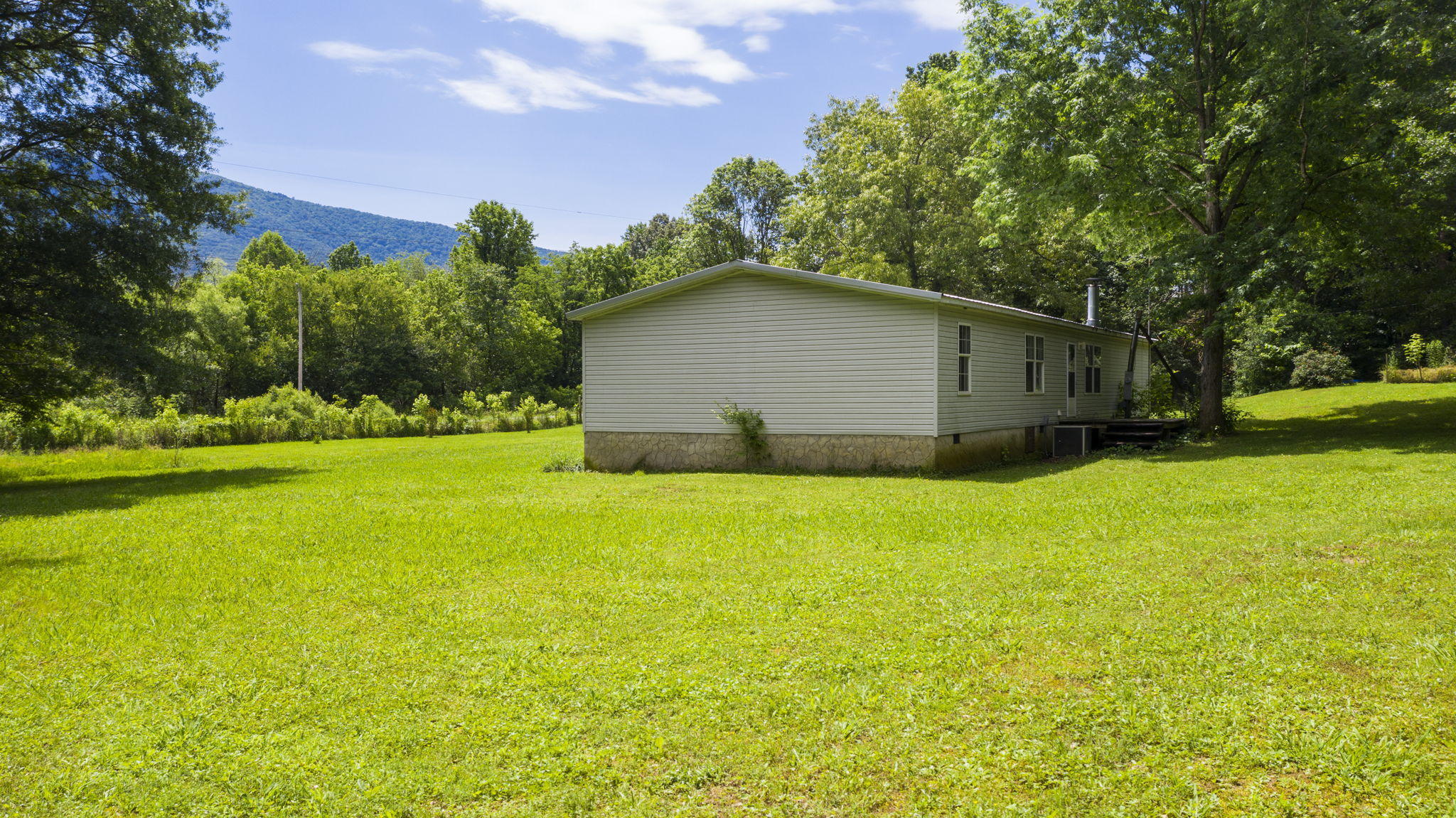 627 Lillard Road Benton, TN 37307 - Photo 4 of 30 DJI_0202