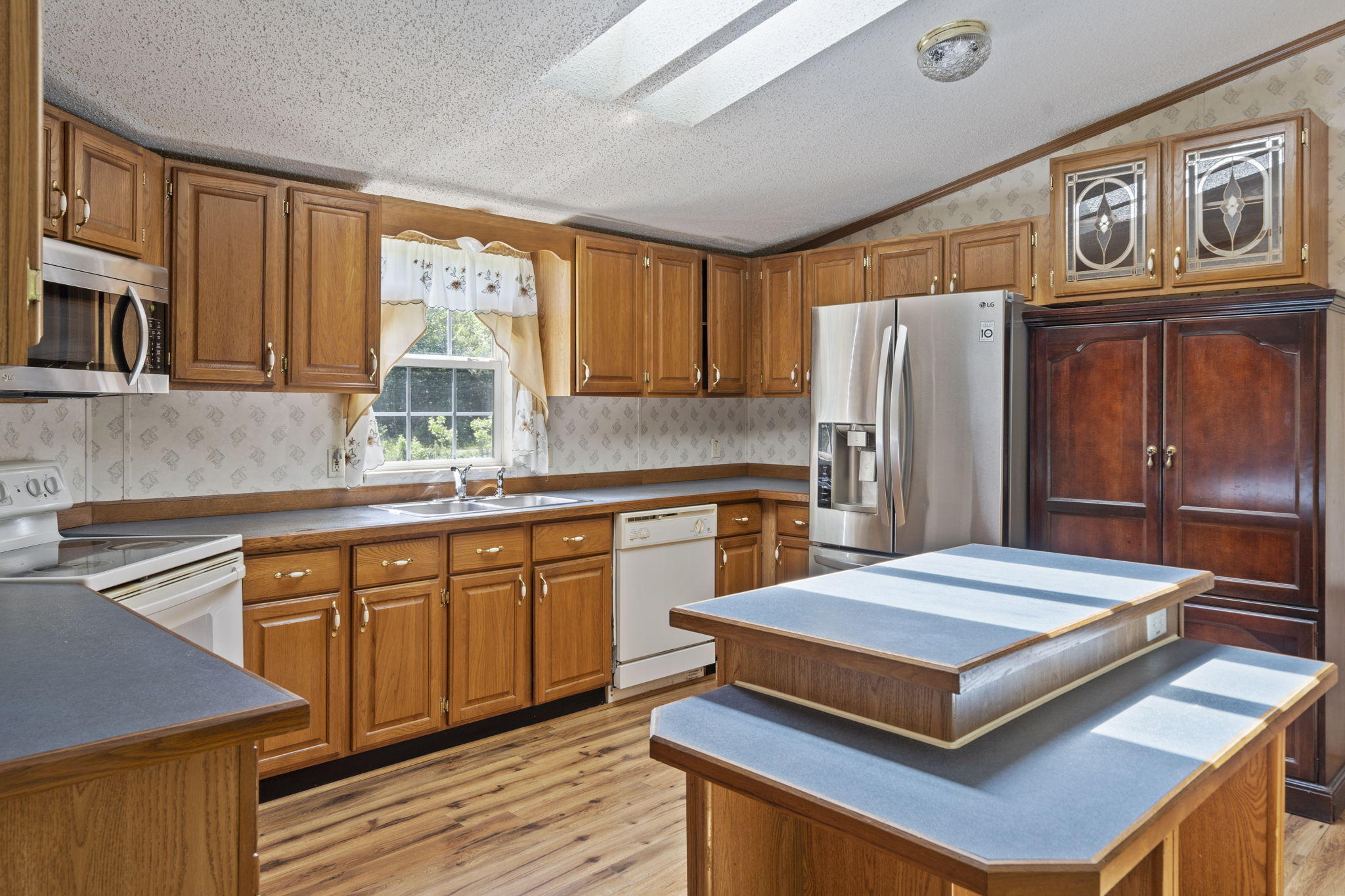 627 Lillard Road Benton, TN 37307 - Photo 8 of 30 DSC00457