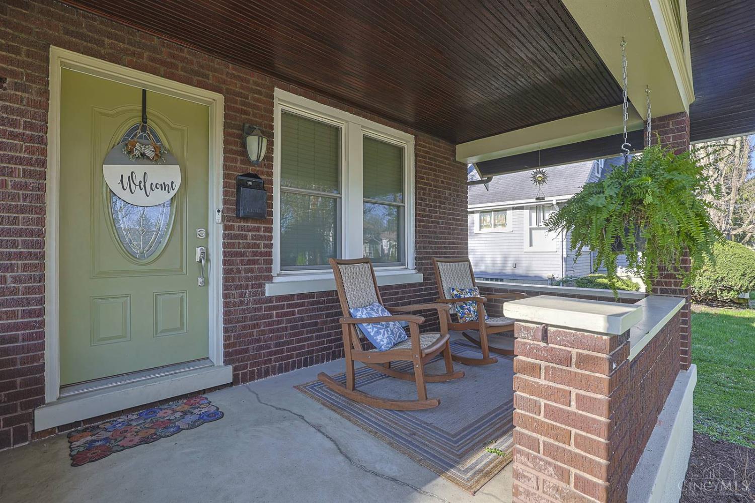 15 Bonham Road Wyoming, OH 45215 - Photo 4 of 37