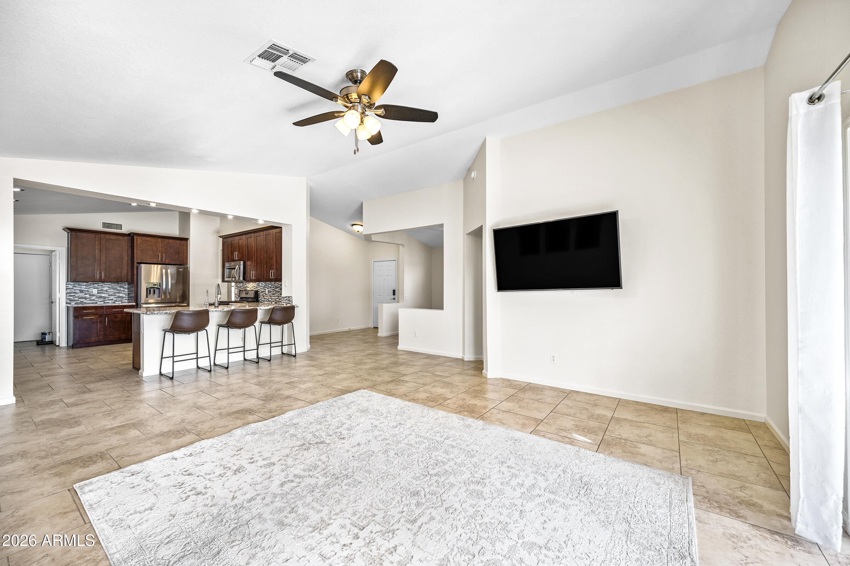 3427 East Marco Polo Road Phoenix, AZ 85050 - Photo 8 of 31 8-3427EMPR-ocupix-