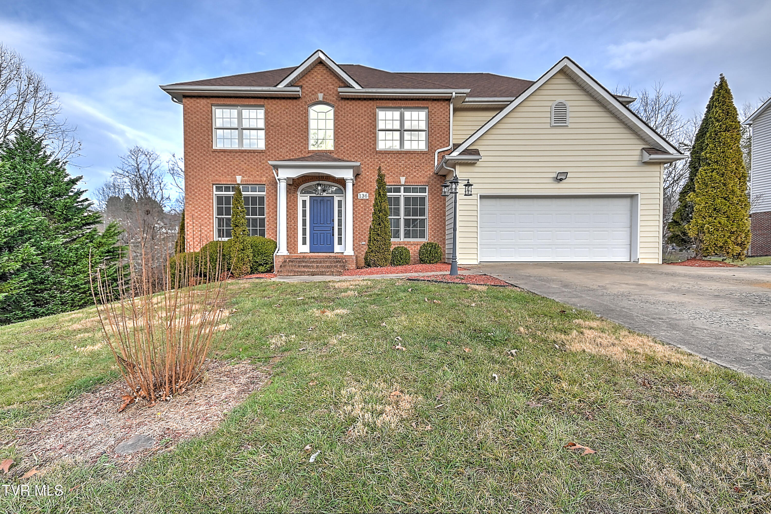 136 Queensgate Bristol, TN 37620 - Photo 2 of 60 136 Queensgate LH-2