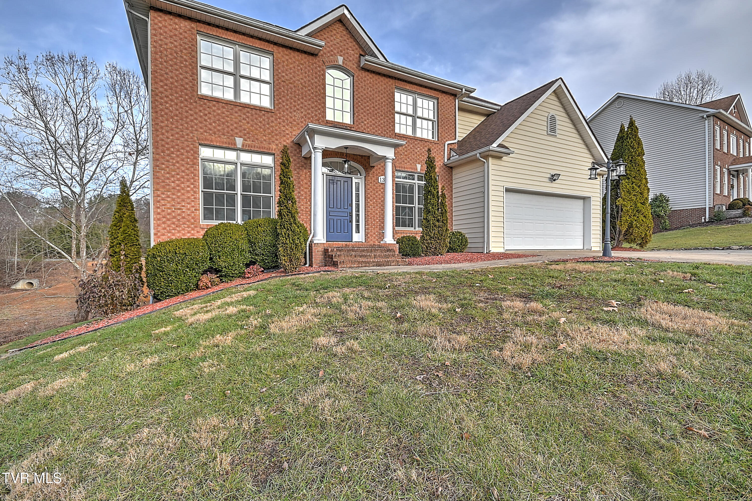 136 Queensgate Bristol, TN 37620 - Photo 5 of 60 136 Queensgate LH-5