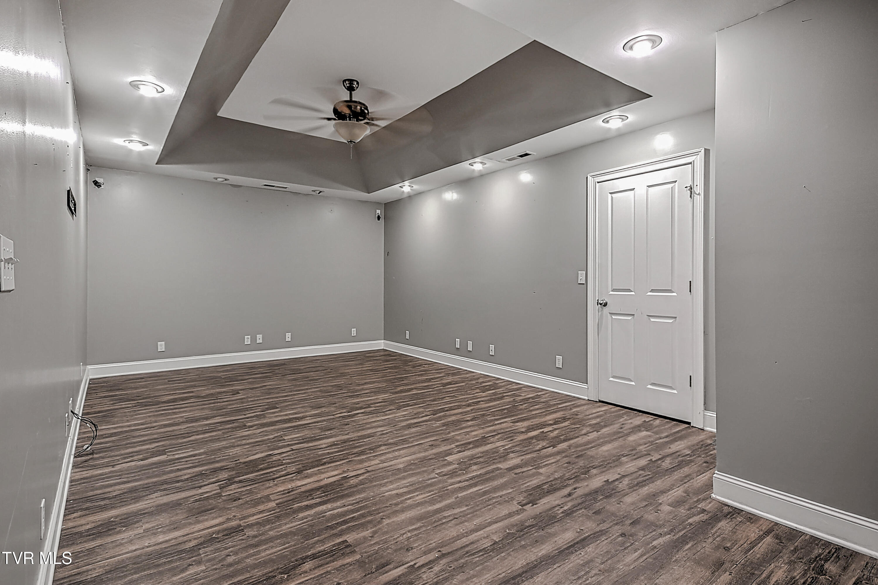 136 Queensgate Bristol, TN 37620 - Photo 52 of 60 136 Queensgate LH-52