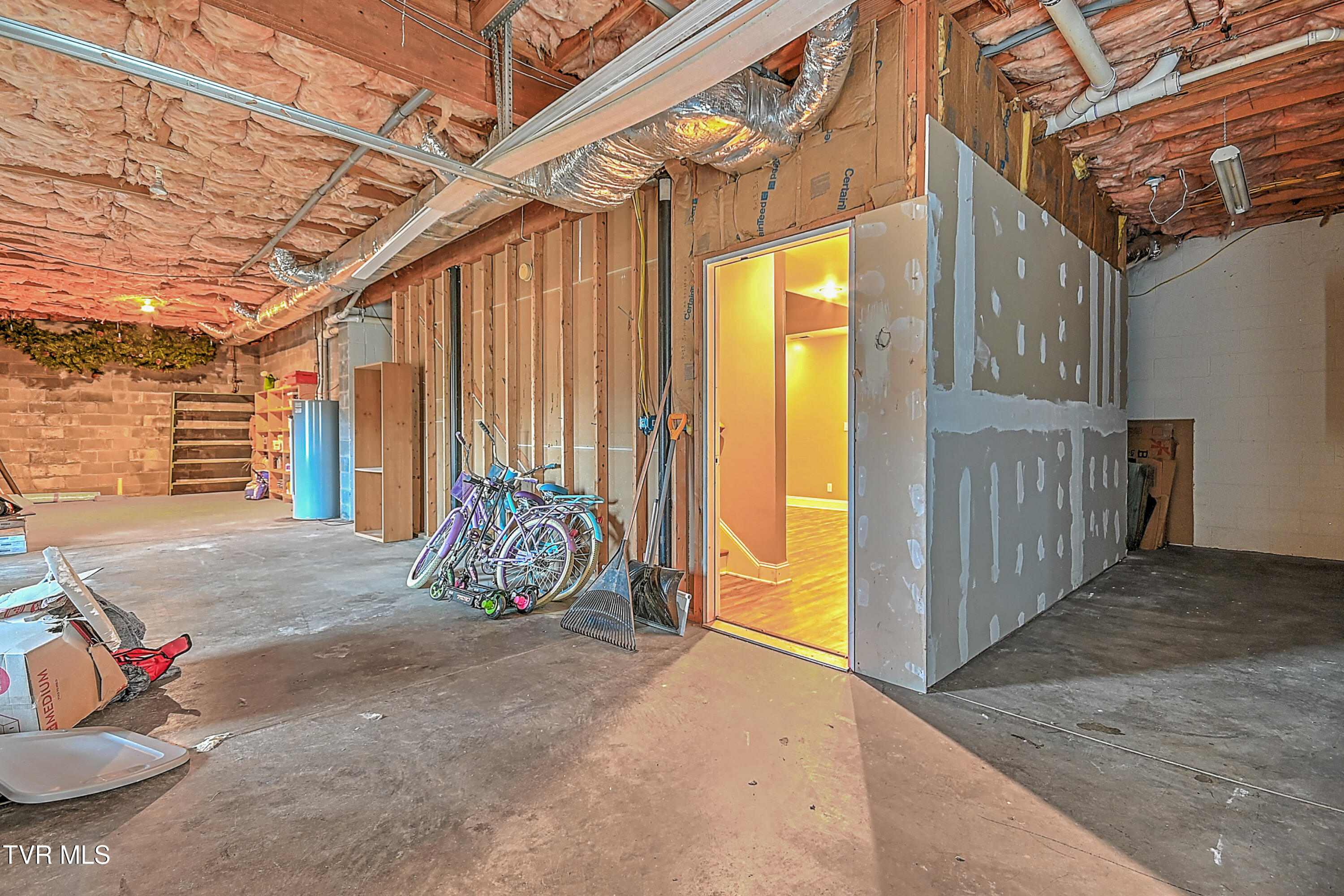 136 Queensgate Bristol, TN 37620 - Photo 54 of 60 136 Queensgate LH-56