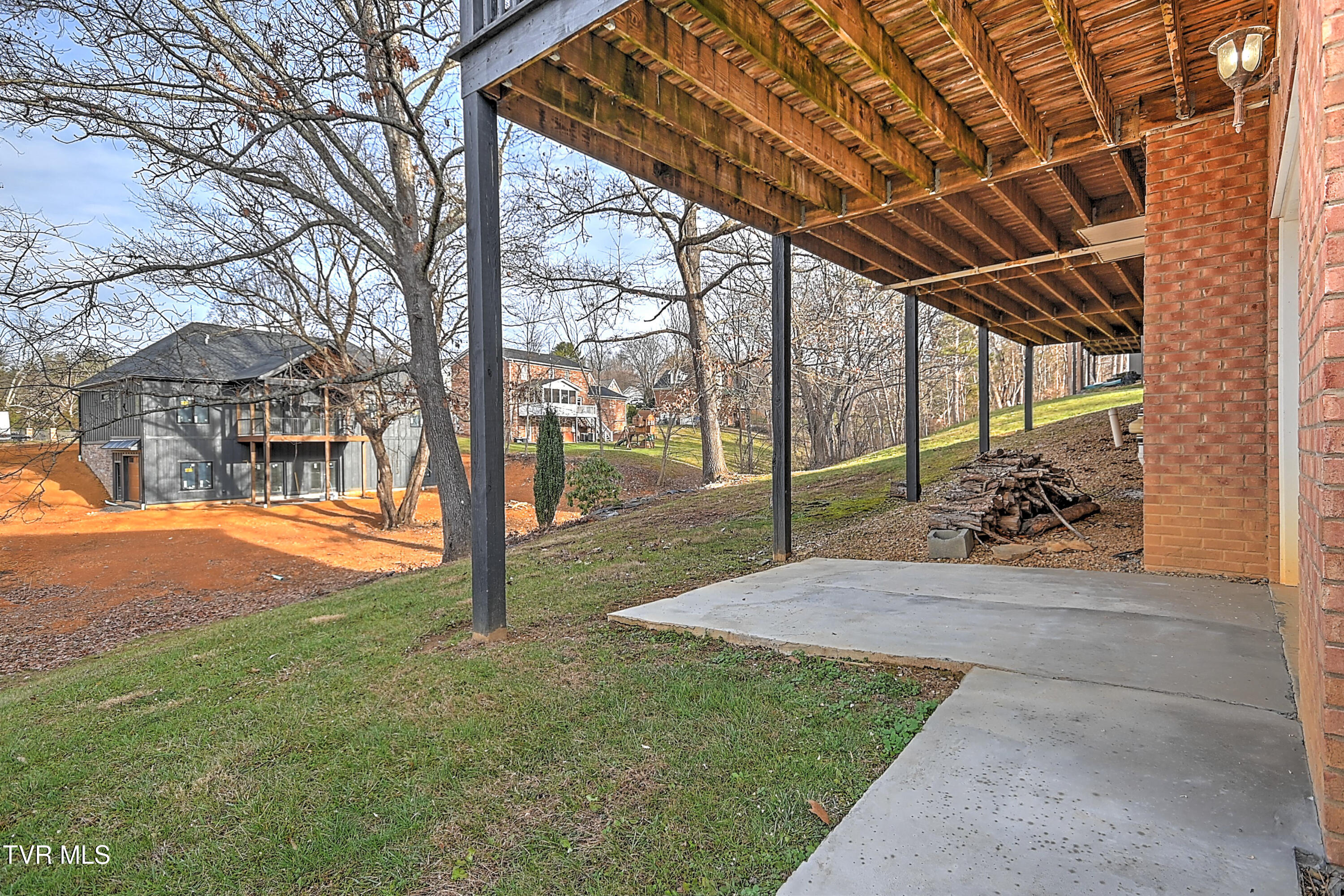 136 Queensgate Bristol, TN 37620 - Photo 57 of 60 136 Queensgate LH-60