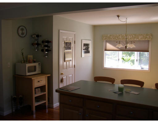 4 Edgewood Road Middleton, MA 01949 - Photo 3 of 11 Gallery Image 3