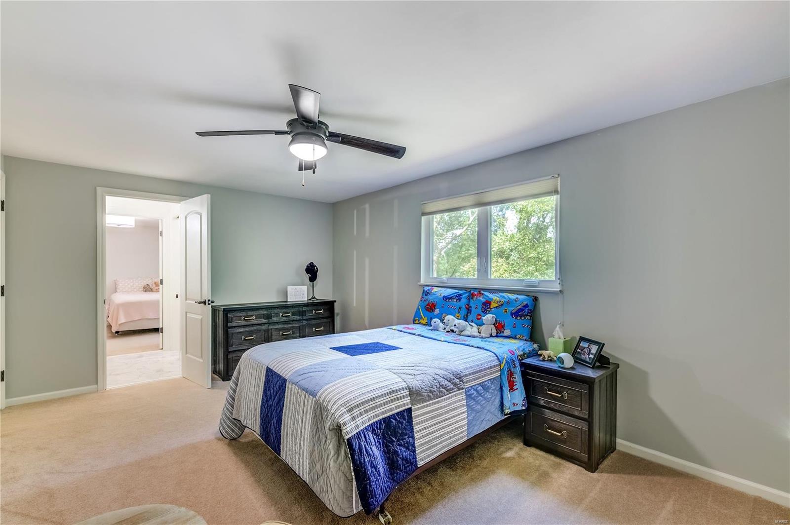 12175 Point Oak Road Des Peres, MO 63131 - Photo 22 of 29 Gallery Image 22