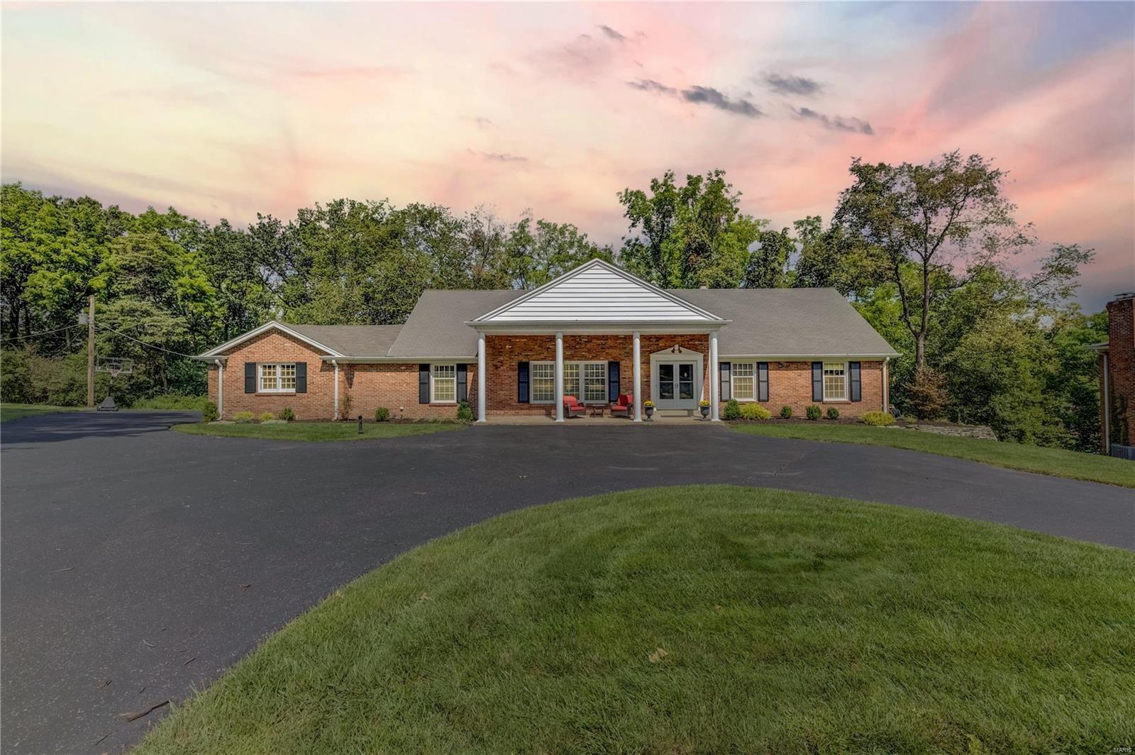 12175 Point Oak Road Des Peres, MO 63131 - Photo 29 of 29 Gallery Image 29