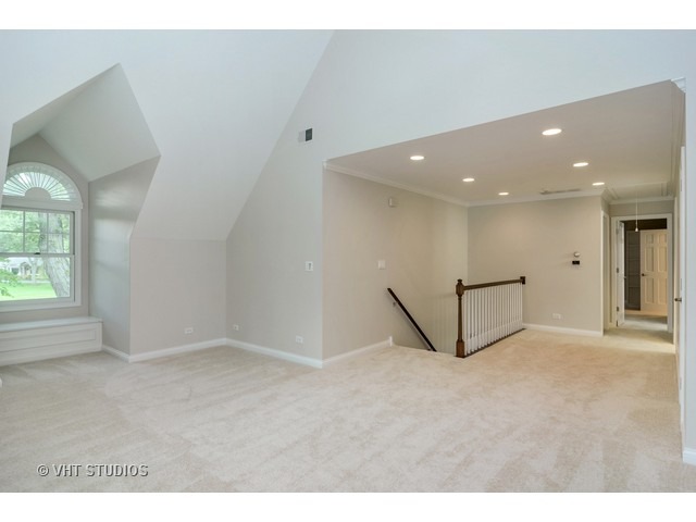 820 North Inverway Road Inverness, IL 60067 - Photo 18 of 25 a view of an empty room