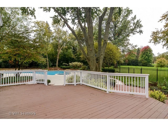 820 North Inverway Road Inverness, IL 60067 - Photo 23 of 25 a view of park with deck and yard