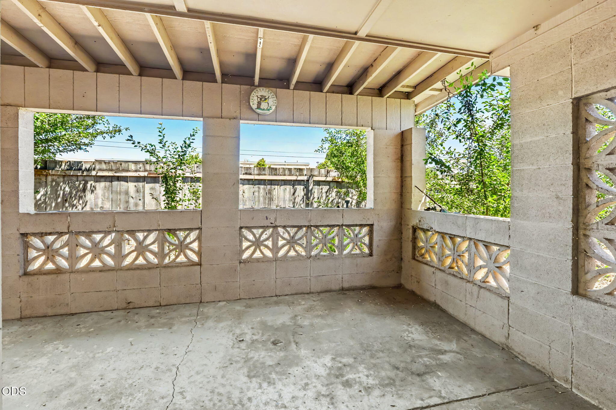5595 Table Rock Road Central Point, OR 97502 - Photo 14 of 43