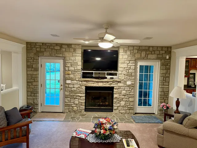 $975,000 | 11668 Highway 129, Batesville, IN 47006