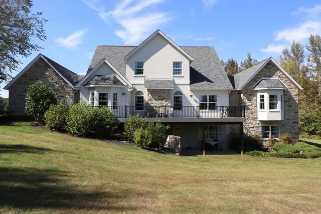 $975,000 | 11668 Highway 129, Batesville, IN 47006