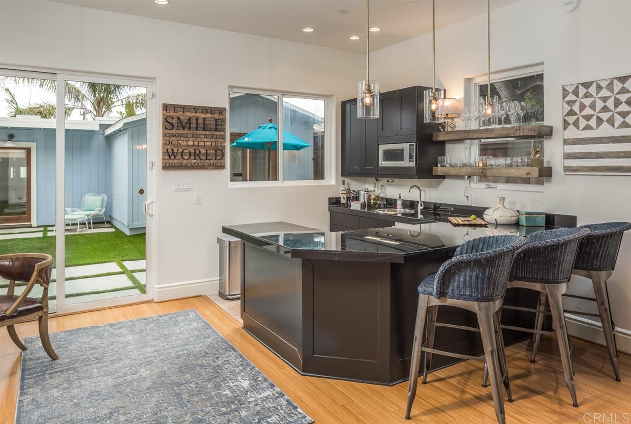 733 Stratford Drive Encinitas, CA 92024 - Photo 18 of 25 Full Wet Bar