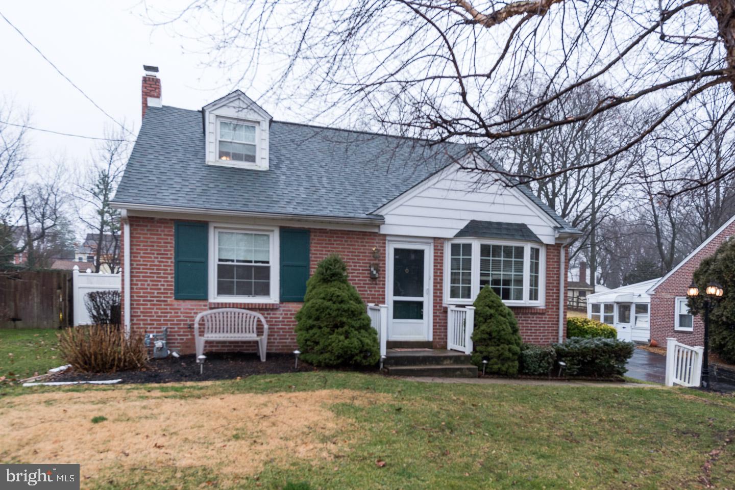 316 Larchwood Road Springfield, PA 19064 - Photo 2 of 40