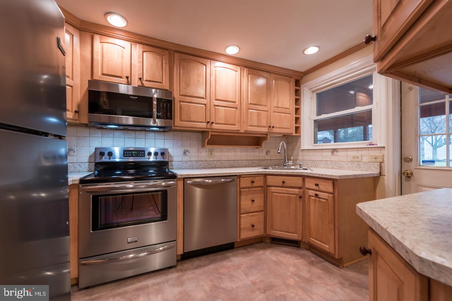 316 Larchwood Road Springfield, PA 19064 - Photo 10 of 40