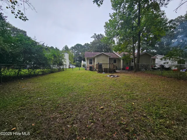 $1,250 | 407 Cedar Creek Drive, Jacksonville, NC 28540