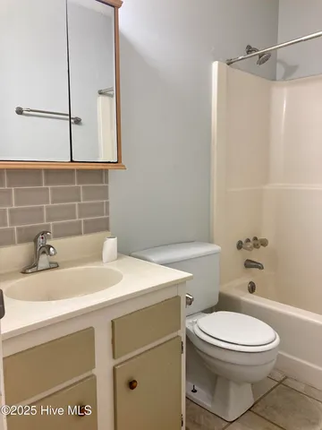 $1,250 | 407 Cedar Creek Drive, Jacksonville, NC 28540