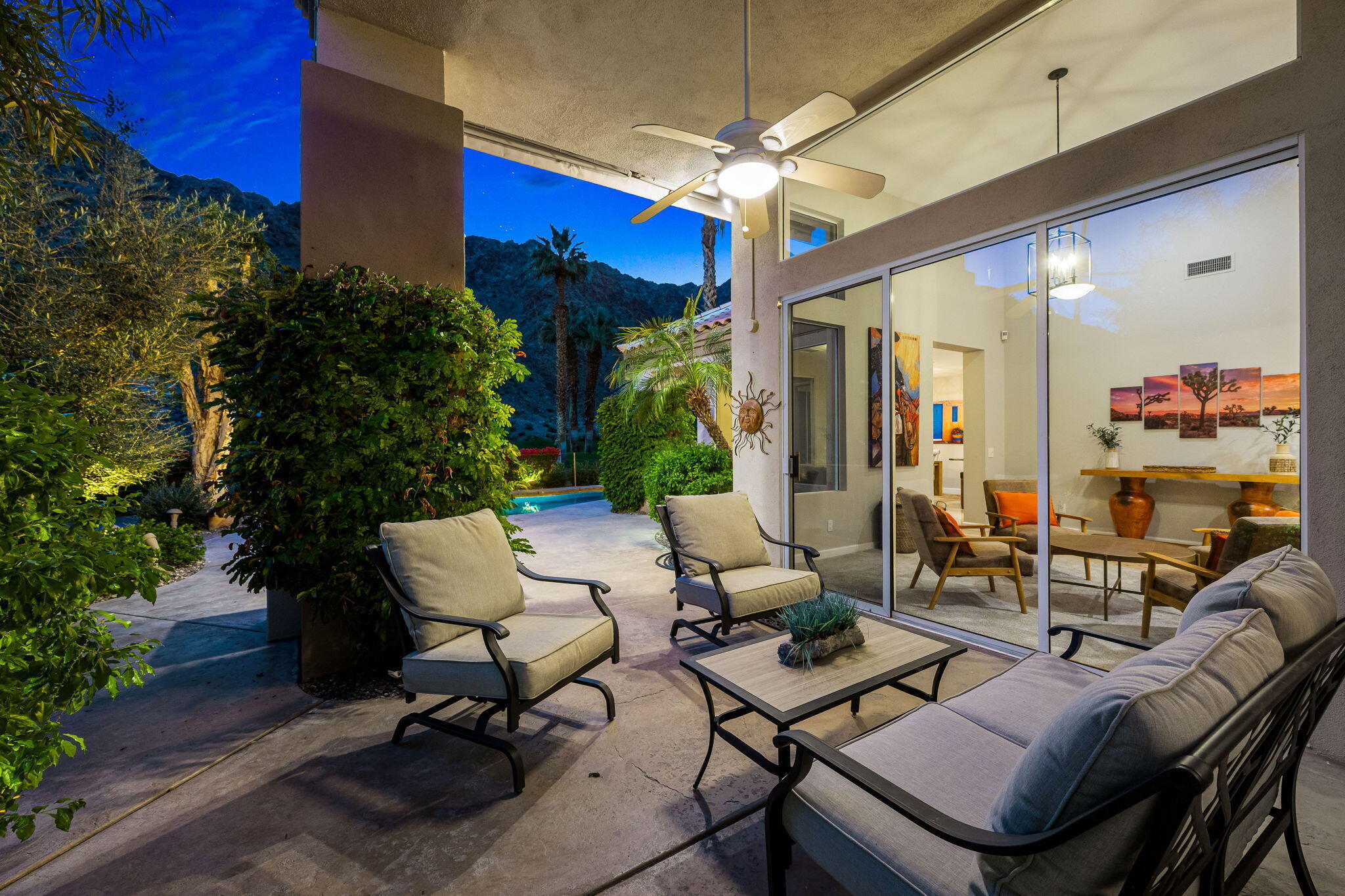 55685 Riviera La Quinta, CA 92253 - Photo 53 of 75 a view of a livingroom with furniture and a potted plant